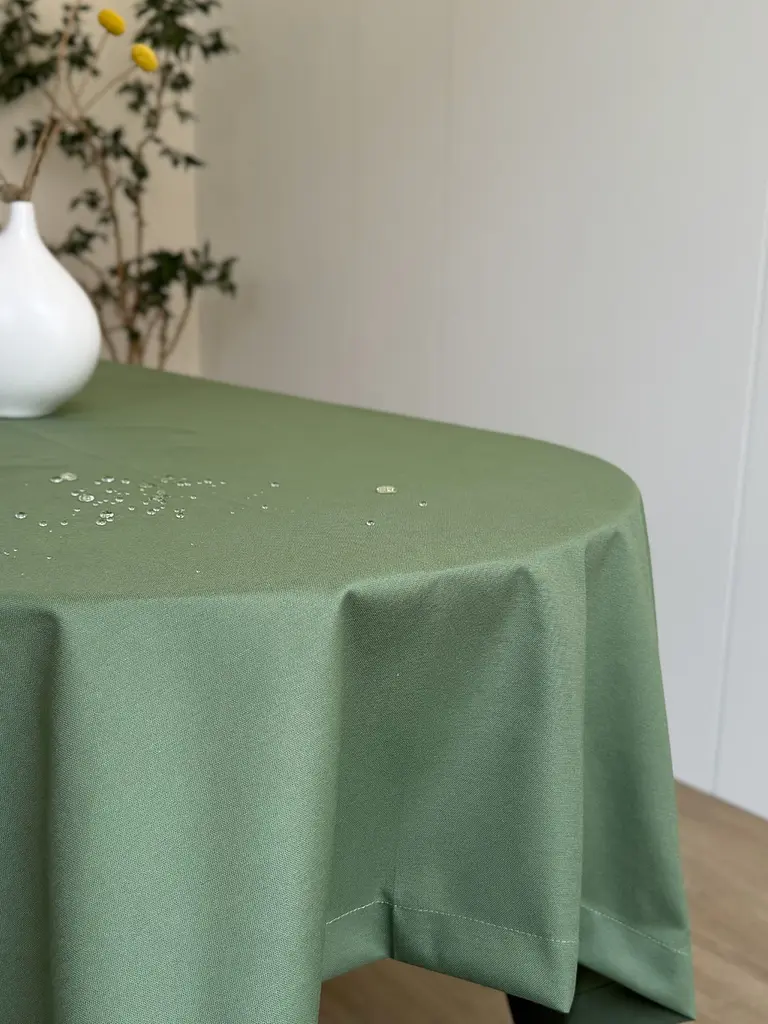 Скатертина столова Ecotton DUCK 170х220 см водовідштовхуюча однотонна зеленого оливкового кольору (25344) - фото 6