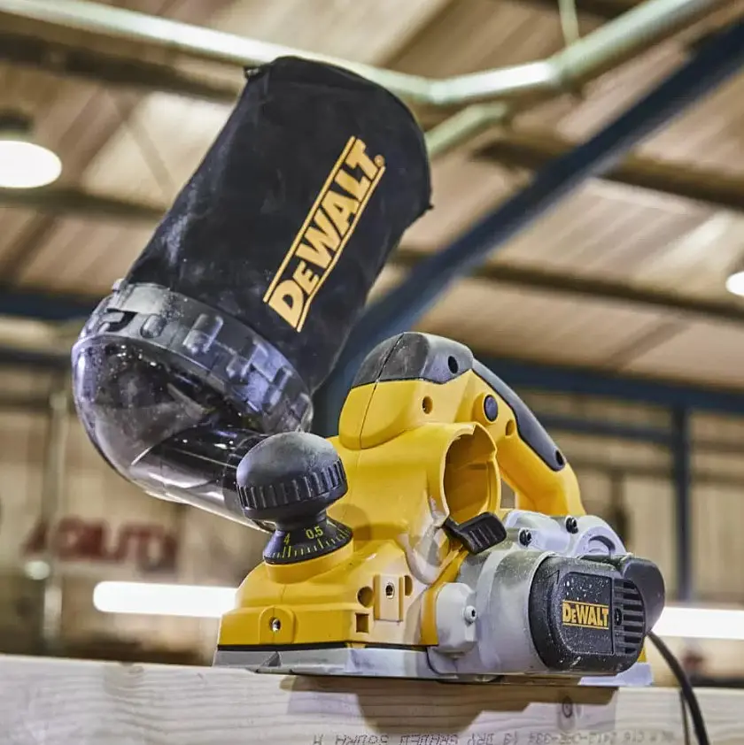 Рубанок мережевий DeWalt D26500 - фото 3