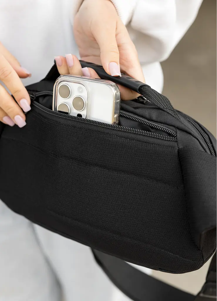 Жіноча сумка через плече бананка Sambag Flex Pro чорна 30 × 17 × 15 см (85451065) - фото 6