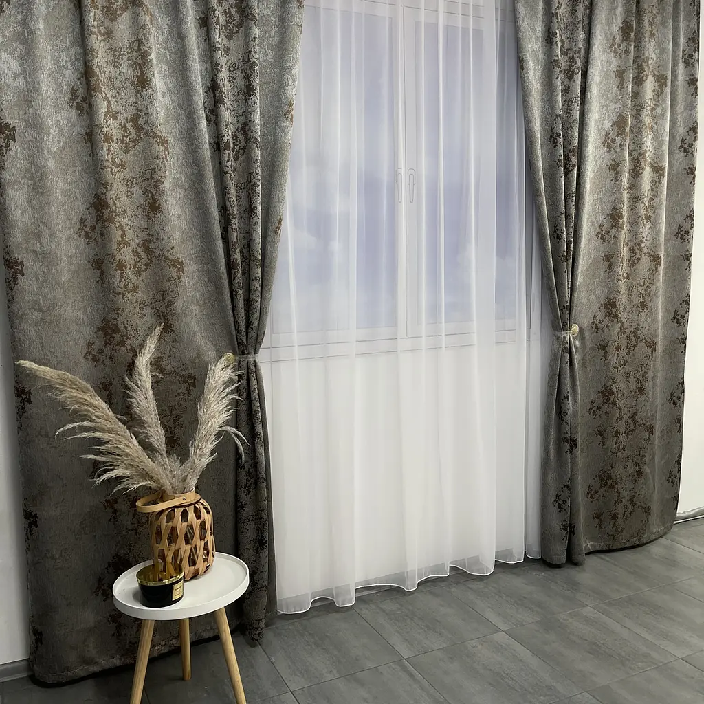 Жакардові мармурові штори сіро-шоколадного кольору 2шт. 150х270 з білим шифоновим тюлем 400х270, на ALBO pbe0052753 - фото 4