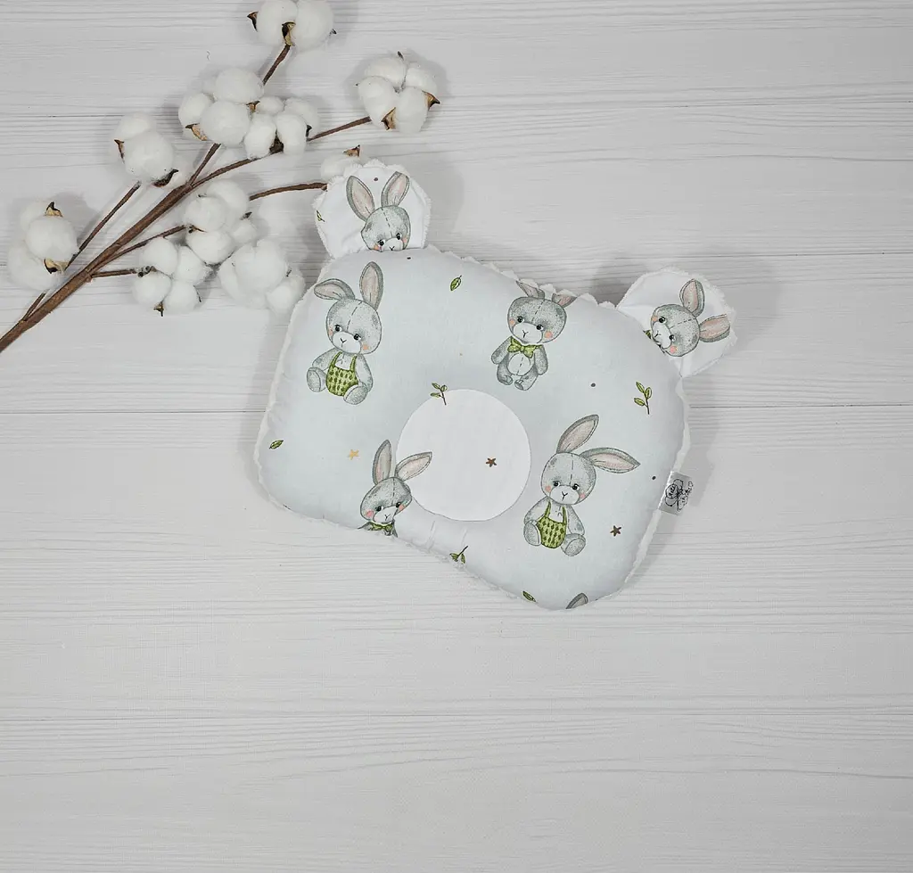 Дитяча ортопедична подушка 24×32 для новонароджених a.l.babybox Зайчикова казка Молочний