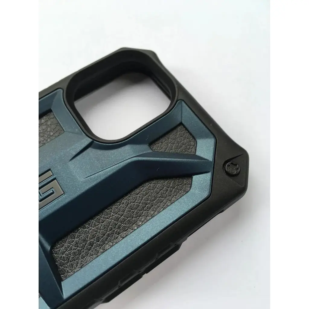 Оригинальный противоударный чехол UAG Monarch для iPhone 13 Pro (6.1") Mallard (113151115555) - фото 4