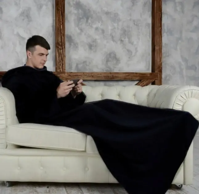 Теплий плед із рукавами флісовий Ковдра-плед унісекс Snuggie 140х190 см чорного кольору - фото 5