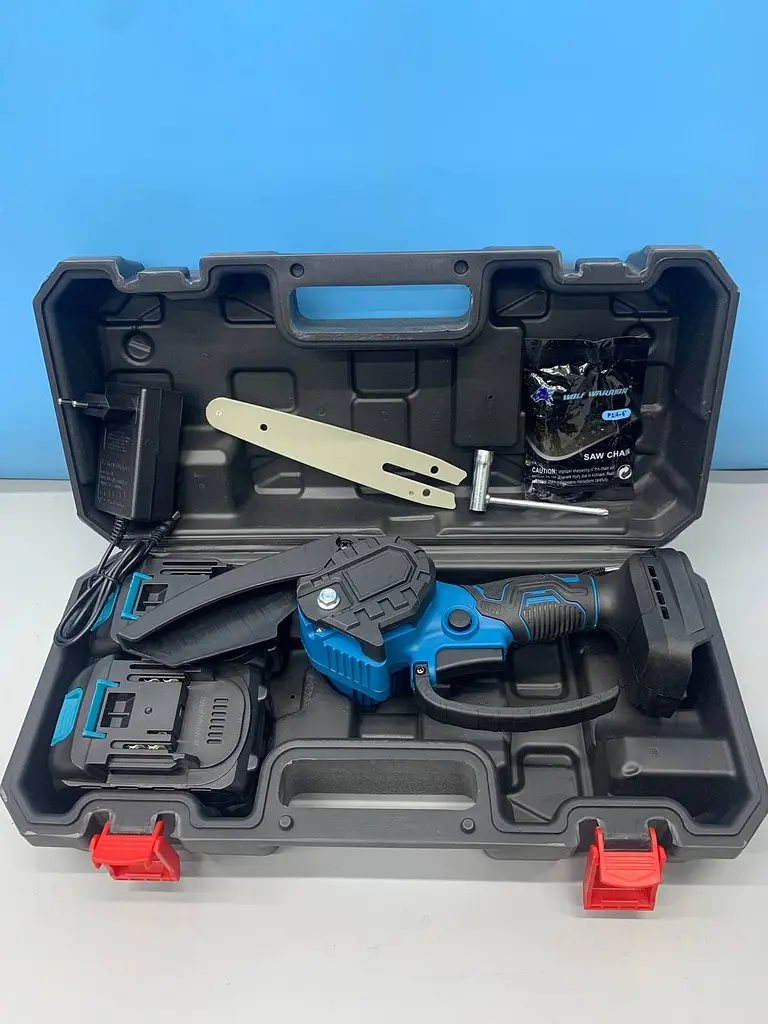 Акумуляторна ланцюгова міні-пила6 inch Electric SAW BLUE кейсом / 2 акумулятори 4А/год 8644 - фото 3