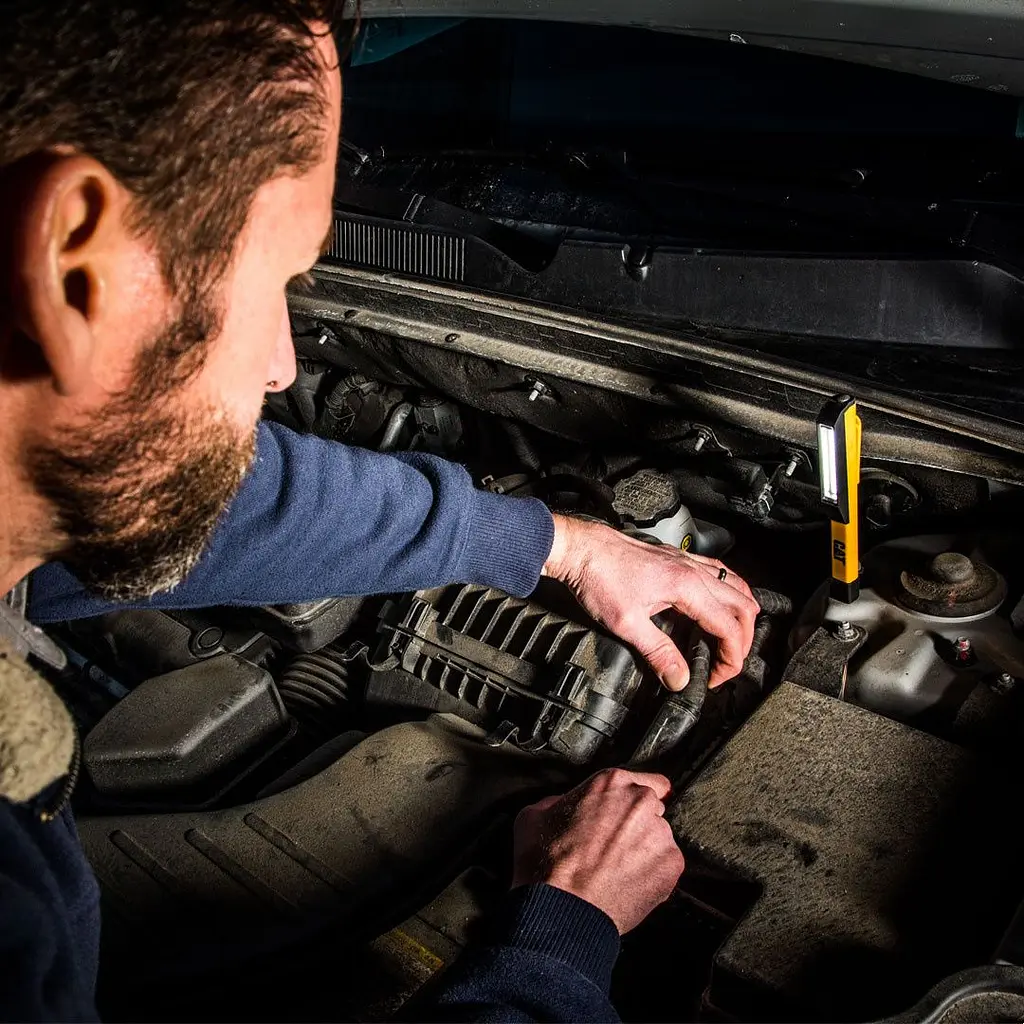 Ліхтарик CAT кишеньковий з магнітом і кліпсою (504712) - фото 4