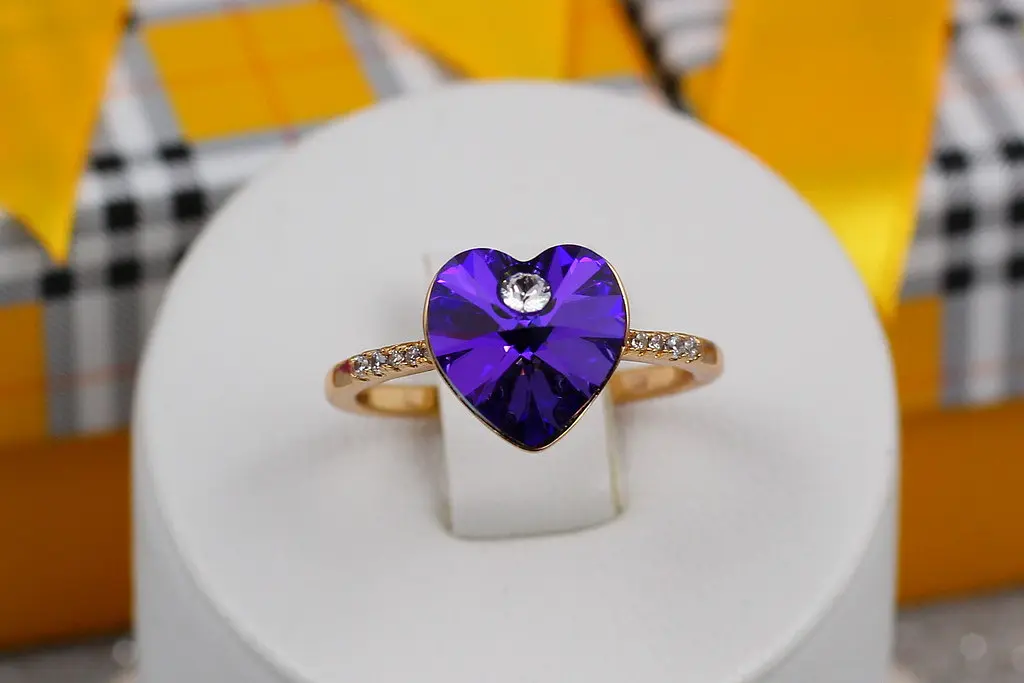 Кільце Xuping Jewelry сердечко Сваровскі синє р16 золотисте
