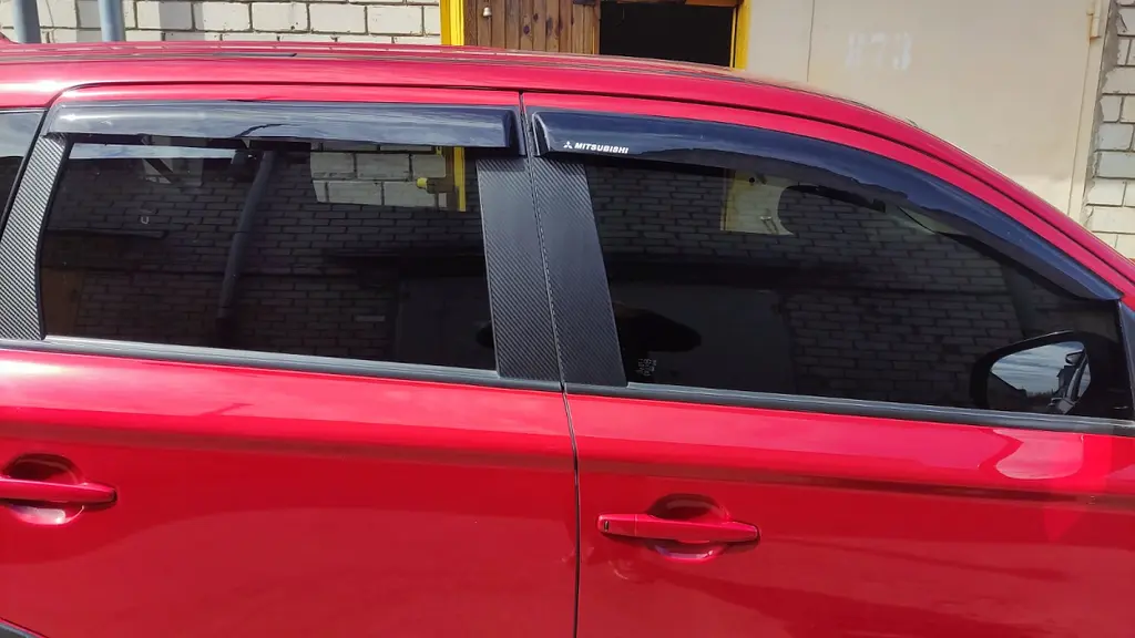 Дефлектори вікон вітровики для Mitsubishi Outlander 2012-2020 Скотч 3M Voron Glass - фото 6