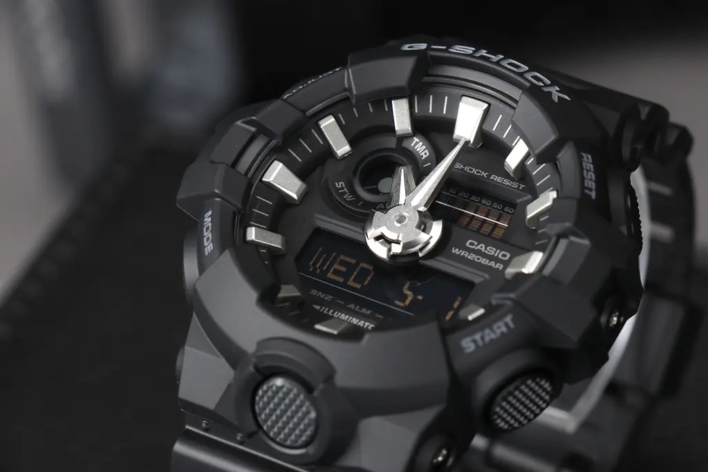 Наручний годинник Casio G-SHOCK GA-700-1BER - фото 4