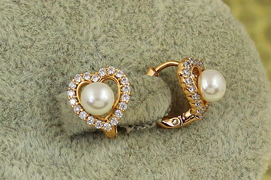 Сережки дитячі Xuping Jewelry сердечко з перлинкою 11 мм золотисті - фото 2