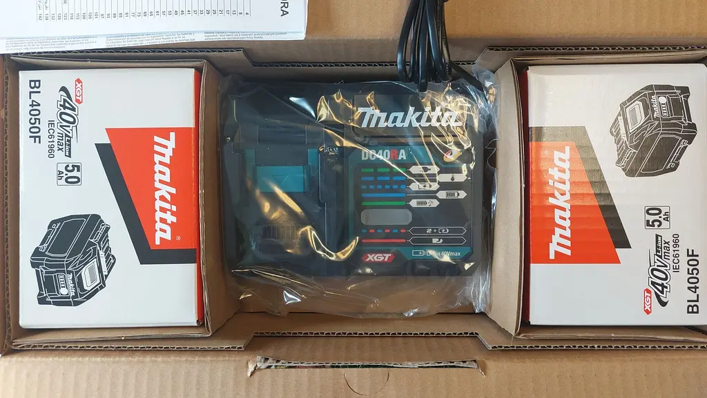 Набір акумуляторів BL4050F (2 шт) та зарядний пристрій для продукції Makita XGT (1911V6-0) - фото 4