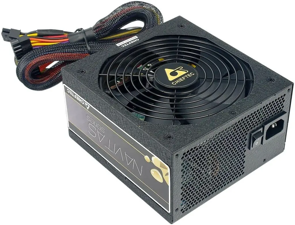 Блок живлення Chieftec Navitas GPM-1000C 80+ Gold (GPM-1000C) Black Б/в - фото 2