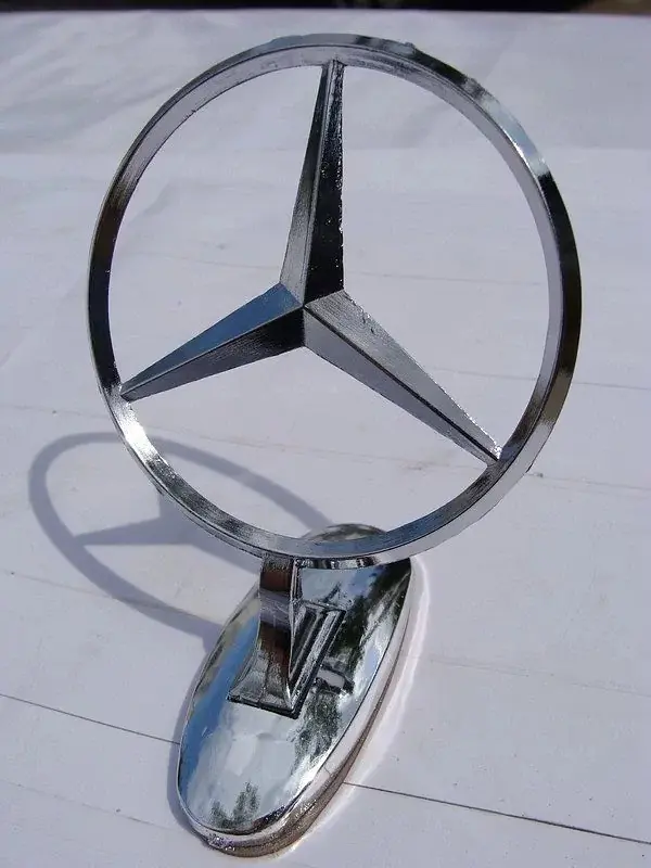 Емблема приціл на капот Mercedes-Benz 75 мм Хром сплав на скотчі - фото 3