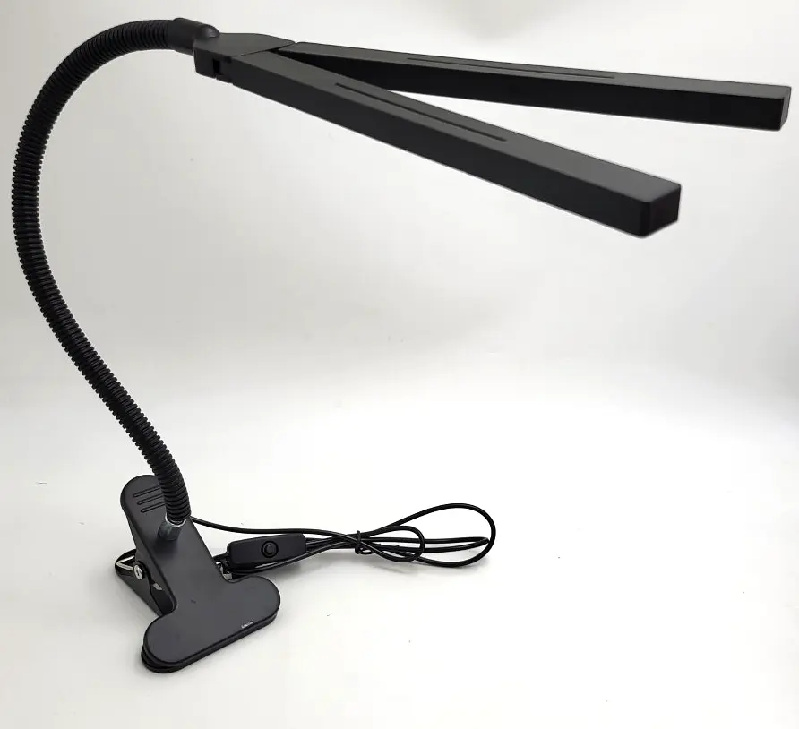 Світлодіодна LED настільна USB-лампа гнучка на прищіпці 2 плафони UKC XSD 919 чорна