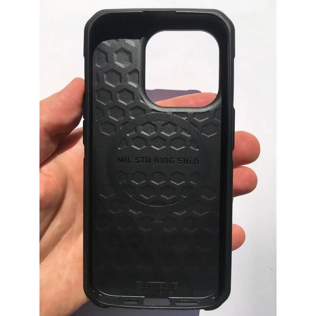 Оригинальный противоударный чехол UAG Metropolis LT MagSafe для iPhone 15 Pro (6.1") Kevlar Black 114277113940 - фото 5