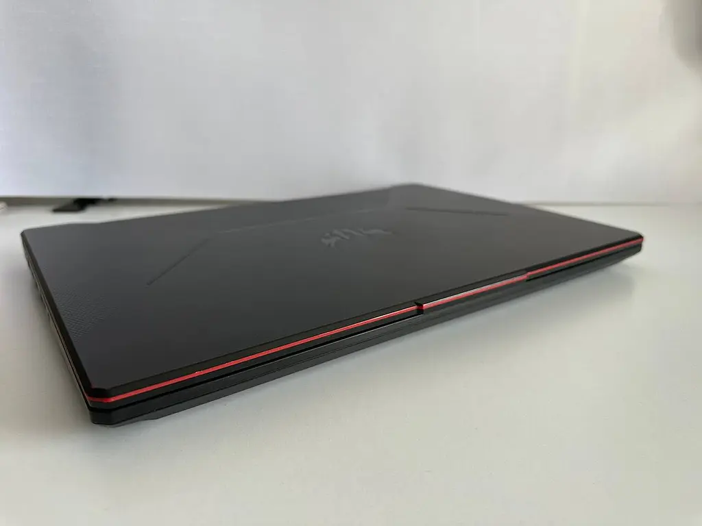 Ігровий ноутбук ASUS TUF Gaming A17 FA706IH-RS53 17.3" 144Hz (Ryzen 5 4600H / 16GB / SSD 256GB / GTX 1650 4GB) Refurbished - фото 15
