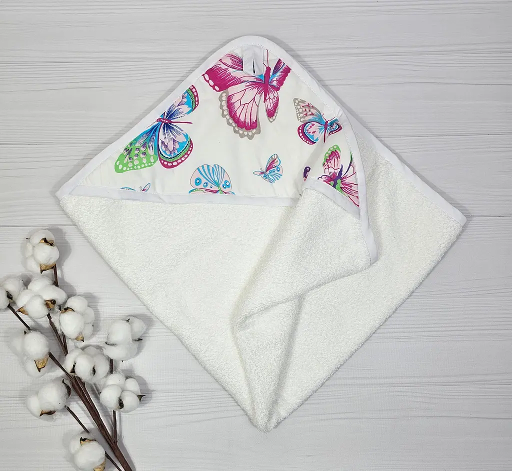 Дитячий рушничок-куточок 80х80 a.l.babybox Метелики Білий