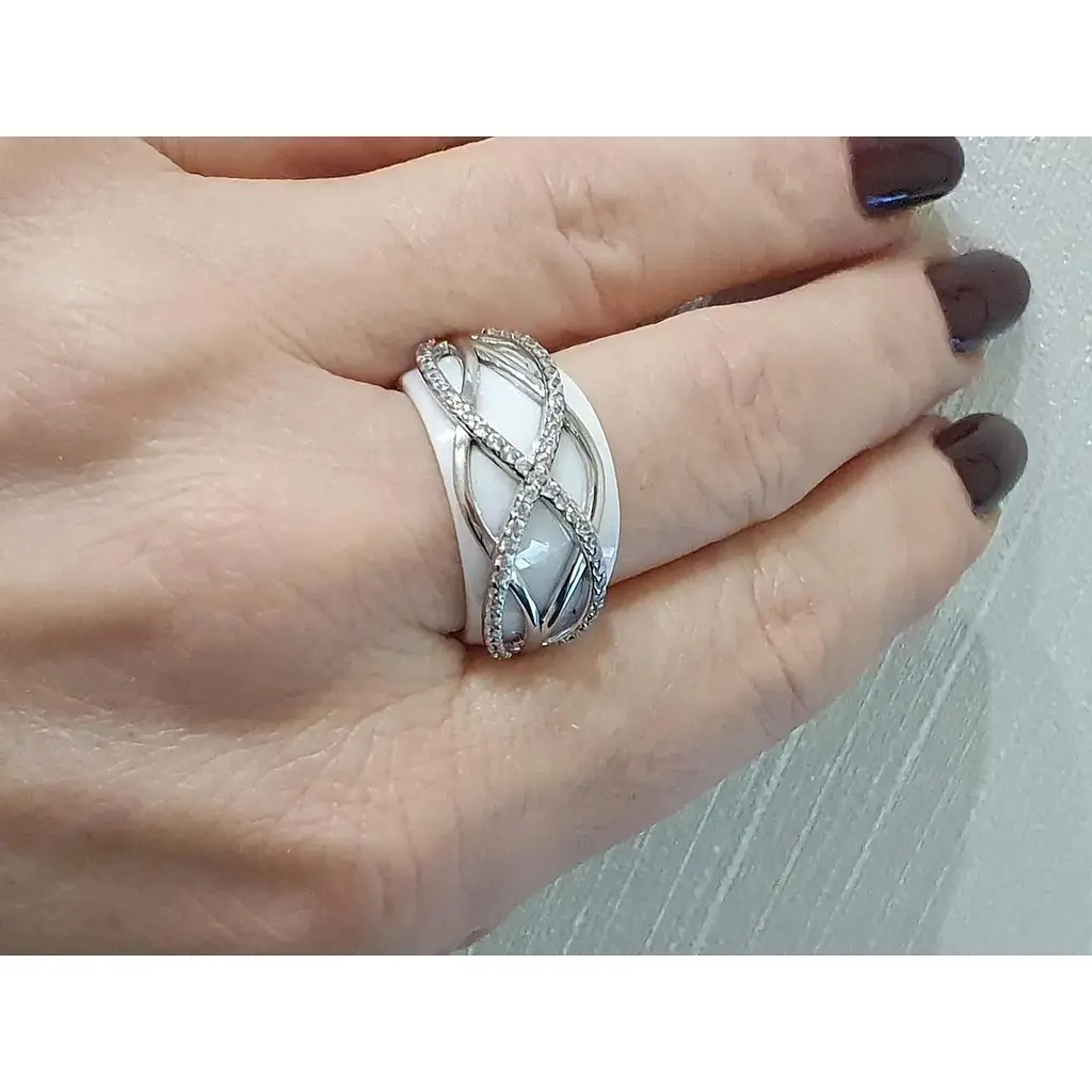 Срібне кільце Aurora з керамікою і фіанітами. С1163Б 18 - фото 2