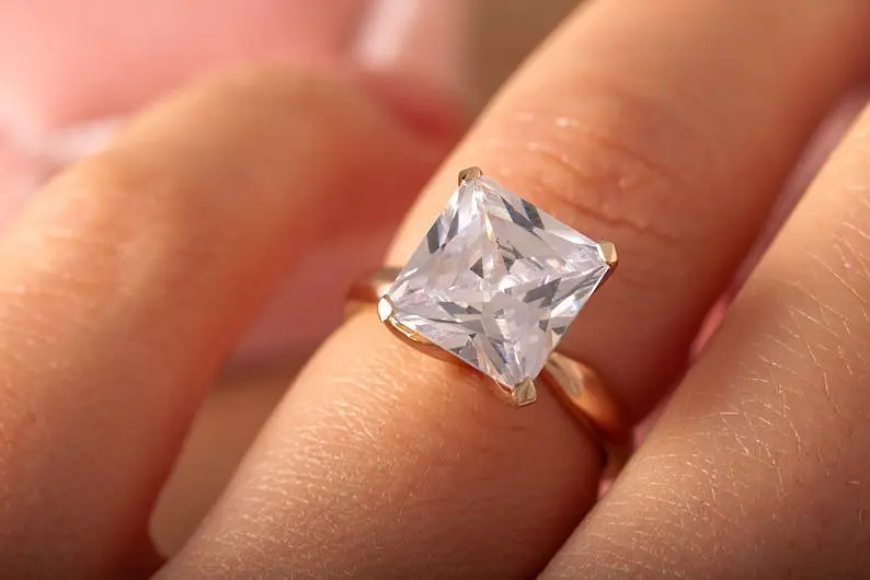 Каблучка з червоного та білого золота з квадратним каменем 16 K-0271 - фото 6