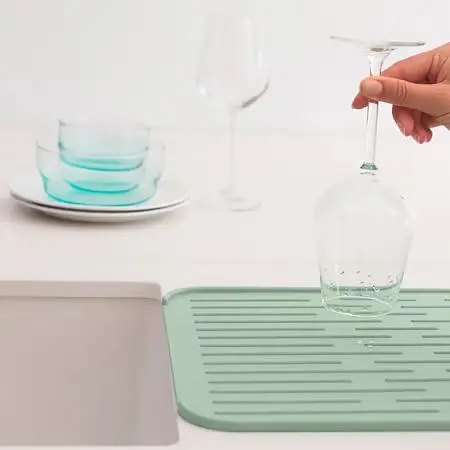 Килимок-сушарка для посуду Brabantia Silicone Dish Drying Mat 44х32 см (203329) - фото 2