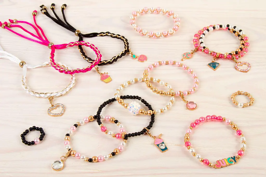 Juicy Couture: Набір для створення шарм-браслетів «Рожевий зорепад» Make it Real - набори для творчості MR4408 - фото 4