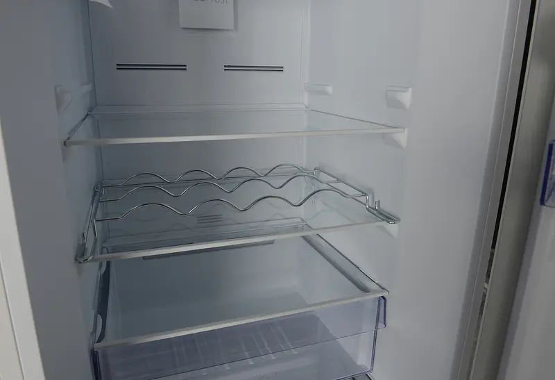 Холодильник двухкамерный Beko RCNA366I30W - фото 10