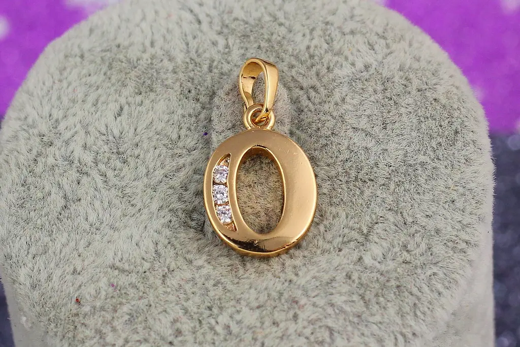 Кулон Xuping Jewelry літера O 1,5 см золотистий