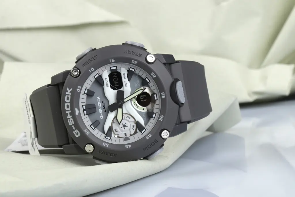 Годинник Casio G-Shock GA-2000HD-8A - фото 2