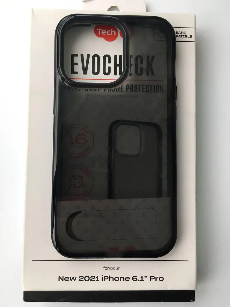 Оригінальний протиударний чохол для iPhone 13 Pro Max (6.7") Tech21 Evo Check Black (T21-8966) - фото 5
