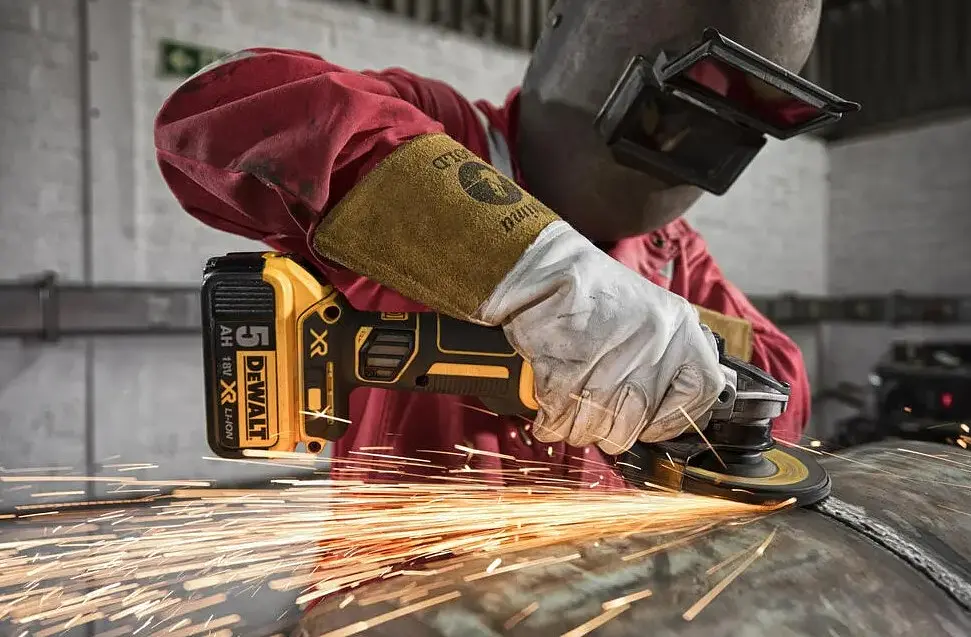 Шліфмашина кутова акумуляторна DeWalt з АКБ та ЗП DCG405P3 - фото 4