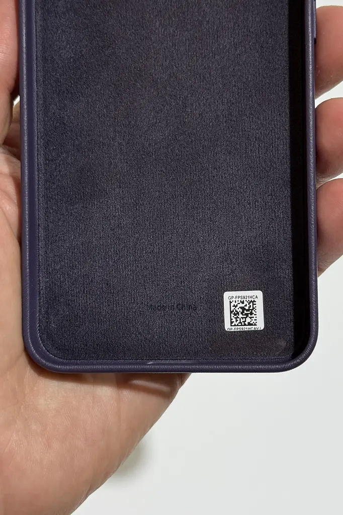 Оригінальний шкіряний чохол для Samsung Galaxy S24 Vegan Leather Case Dark Violet GP-FPS921HCAVW (S921) - фото 9