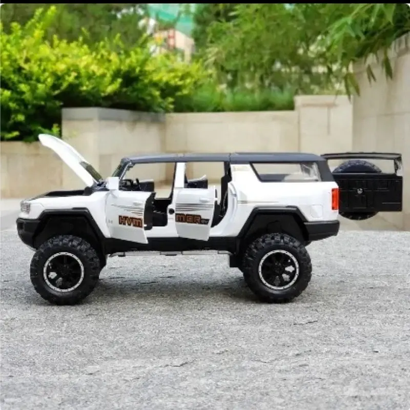 Колекційна металева модель автомобіля Автопром GMC Hummer EV з інерцією, світлом та звуком 1:24 - фото 7