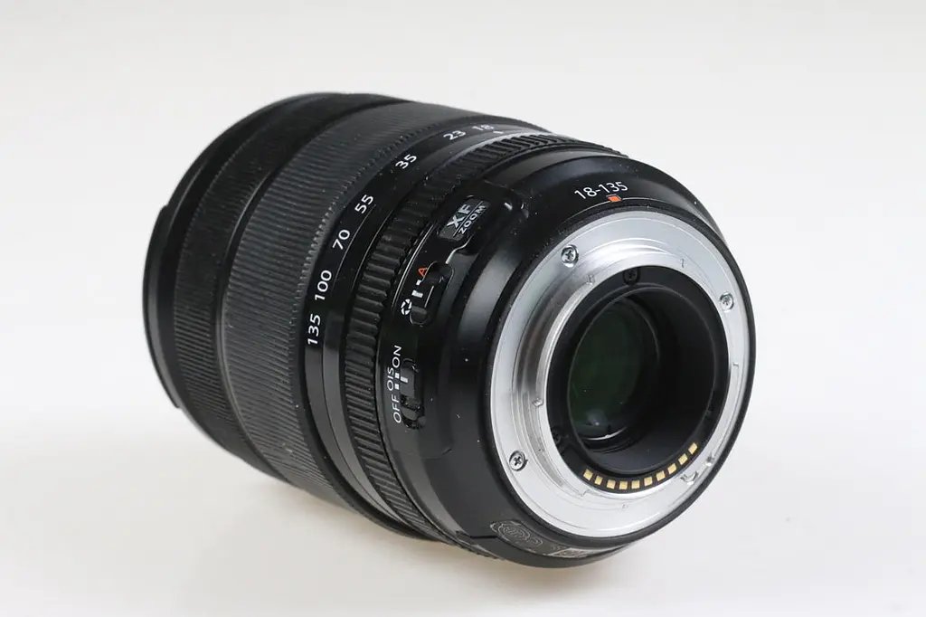Об'єктив Fujifilm XF 18-135mm f/3.5-5.6 R LM OIS WR (16432853) [107067] - фото 6