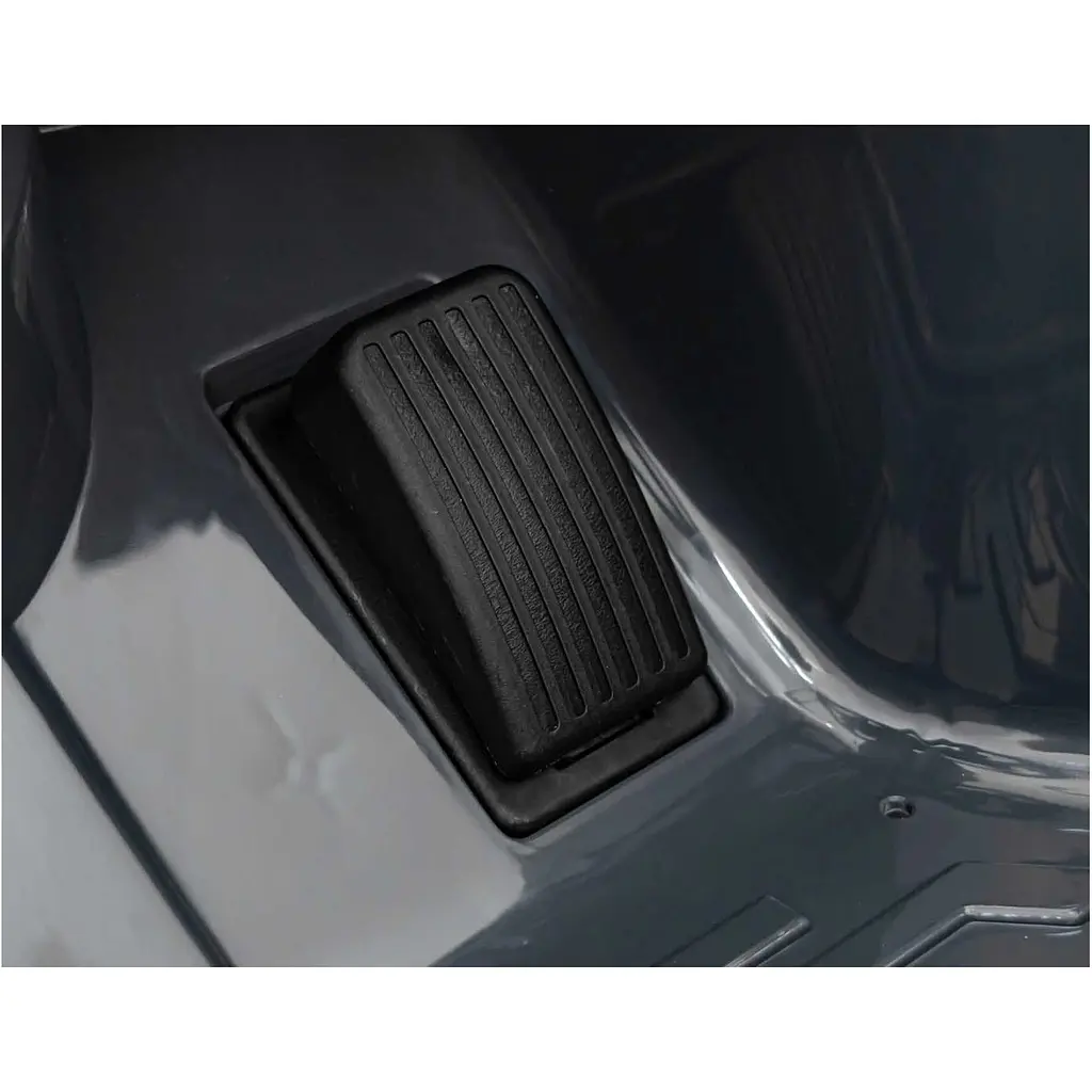 Дитячий електромобіль Ramiz Audi RSQ E-TRON 12 В,Gray (PA.HL618.SZA) - фото 4