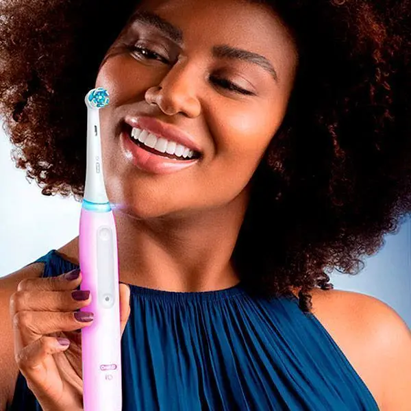 Електрична зубна щітка Oral-B iO Series 4 Pink [77975] - фото 8