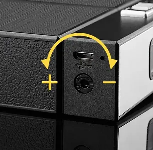 Портсигар на 20 сигарет із запальничкою та електроприкурювачем HL-424 Black Brown Козак (15697) - фото 4