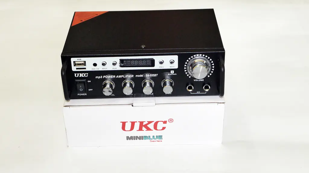 Підсилювач звуку UKC SN-555BT з Bluetooth, FM, USB та караоке Black - фото 2