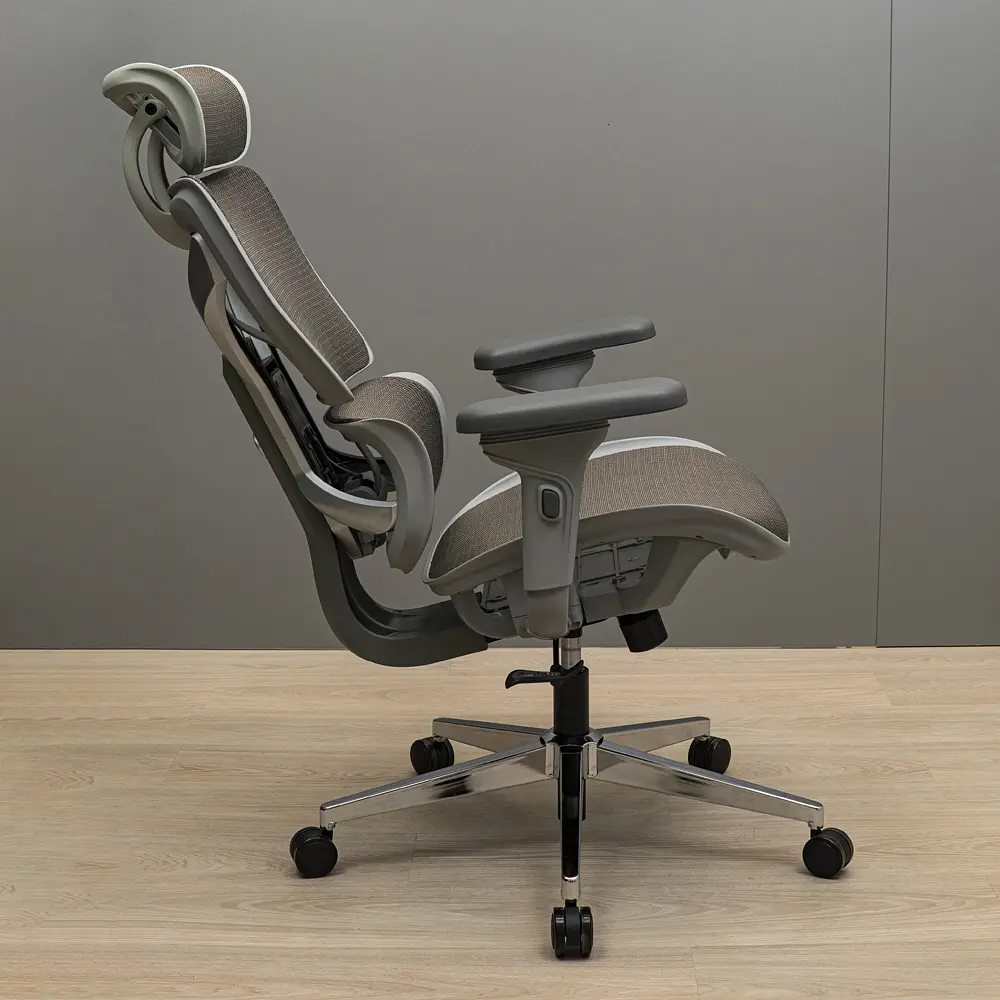 Крісло Richman Перфоманс Комплектація Хром Механізм Synchro Оббивка Сітка Сіра - фото 4