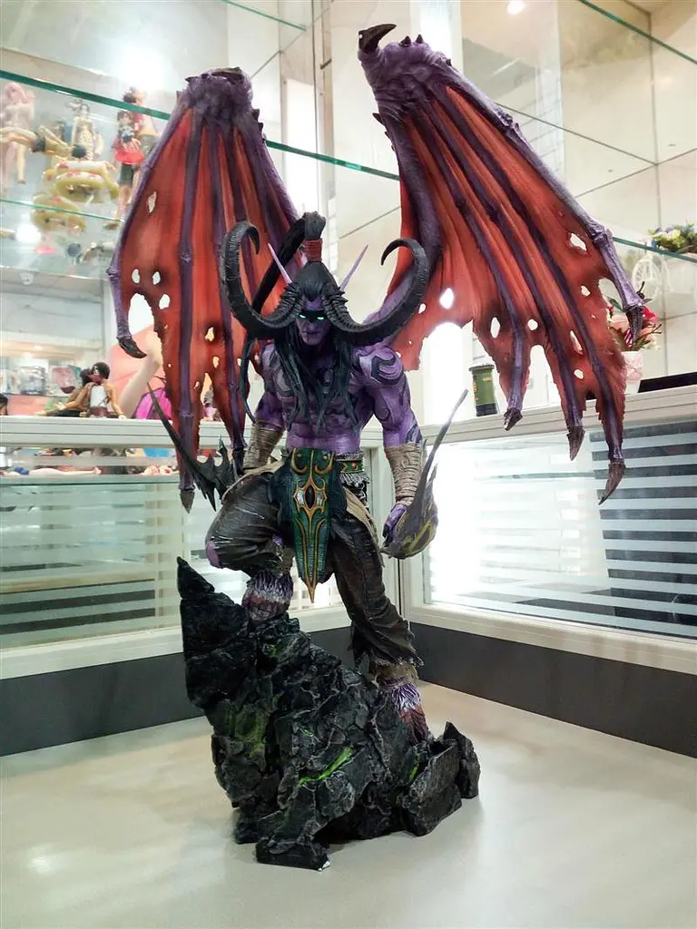Фигурка Leco WOW World of Warcraft Охотник на демонов Иллидан Carnival Limited Edition 55 см WOW IS 100 - фото 3