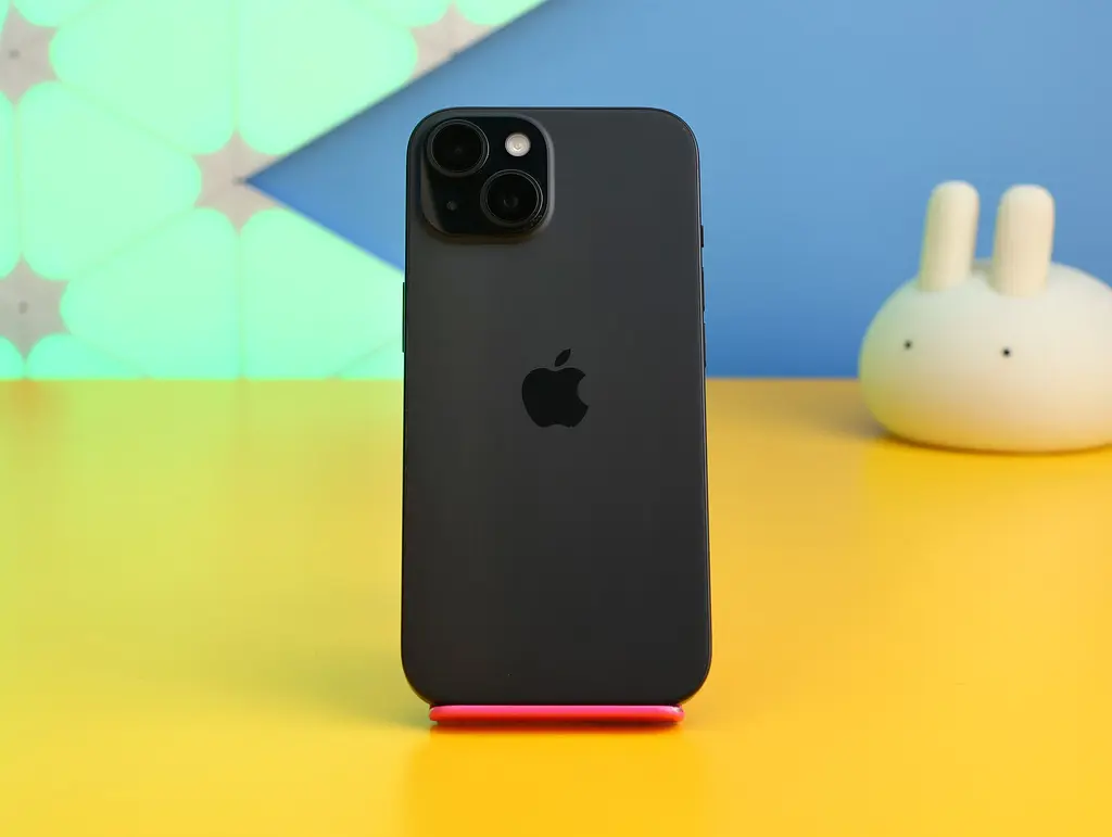 Смартфон Apple iPhone 15 128GB Black (MTP03) Б/В [164389] - фото 6