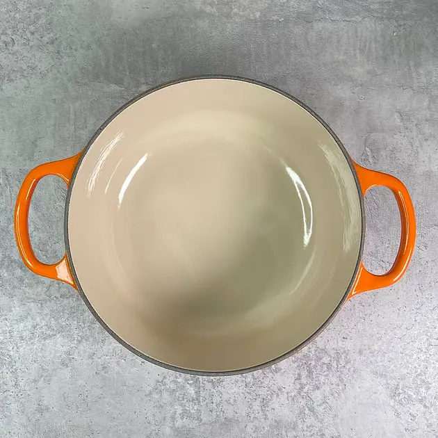 Каструля із кришкою Le Creuset Signature Cast Iron Round Casserole 21177200902430 20 см 2.4 л вогняна - фото 7