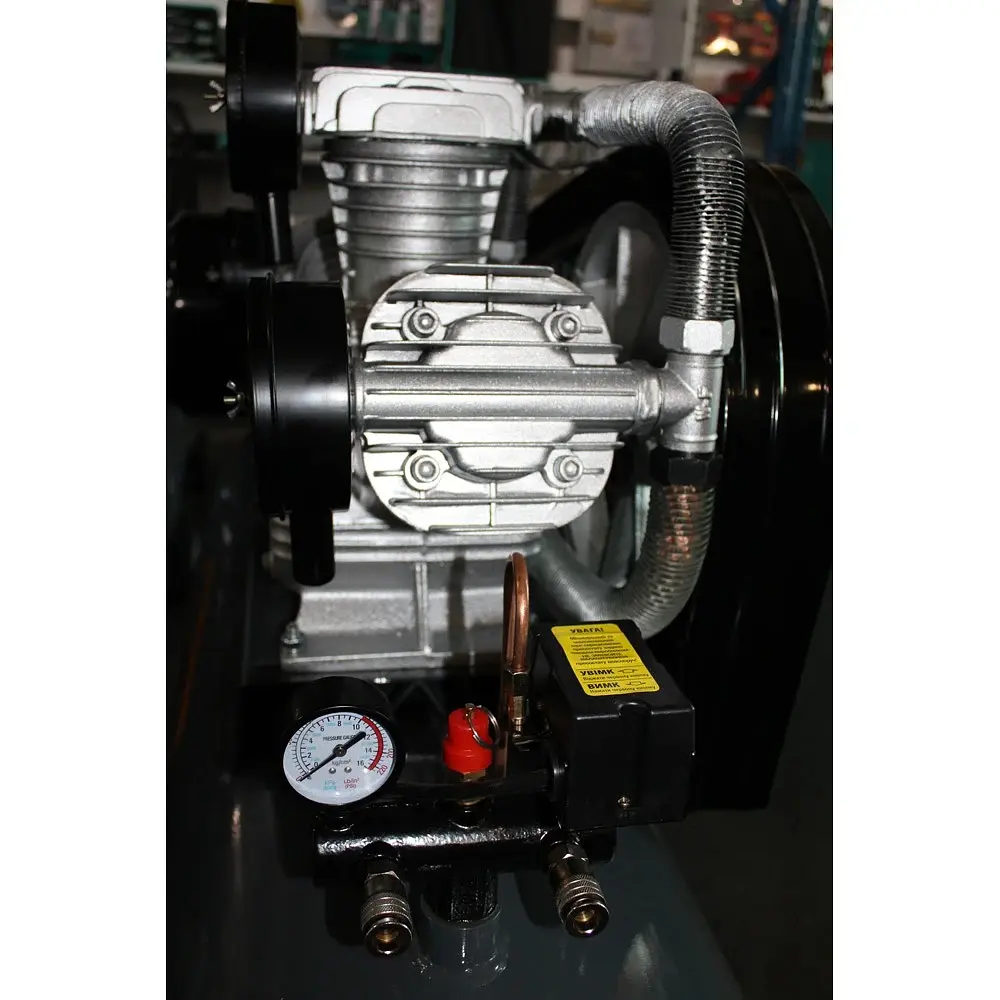 Компресор виского тиску ремінний GTM KC3090-220L (220 л, 900 л/хв, 7.5 кВт, 380-400 В) - фото 3