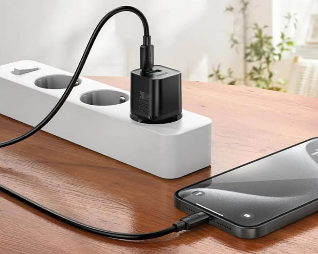 Мережевий зарядний пристрій Hoco N65 20W USB QC3.0 + Type-C PD швидка зарядка - Black - фото 4