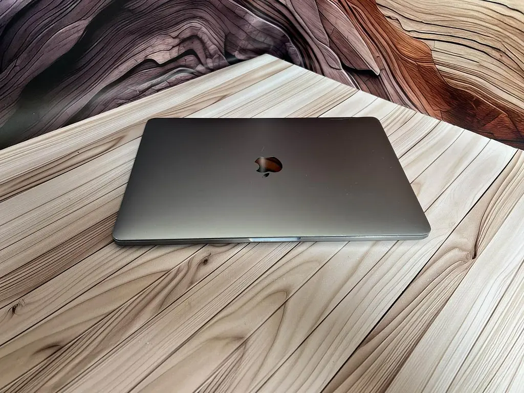 Ноутбук Apple MacBook Air 13" 2017 i5-7360U/8/256 (FVFW55T0HV29) Б/в - фото 7