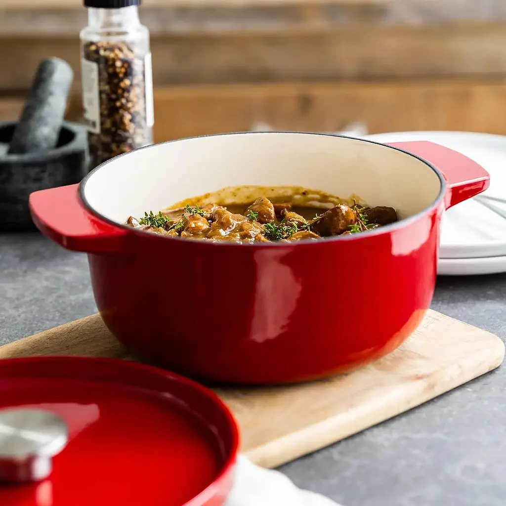 Каструля KitchenAid Cast Iron чавунна з кришкою 22 см 3.3 л червона (CCC006057-001) - фото 5