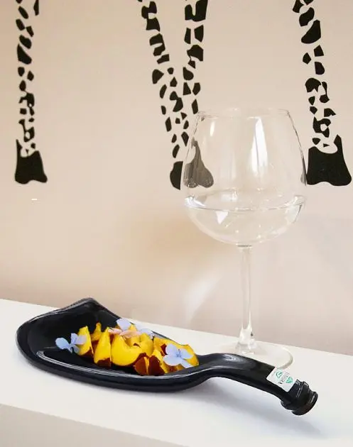 Скляна тарілка зі сплюснутої пляшки шампанського Mazhura Vine коричнева (mz695239) - фото 2