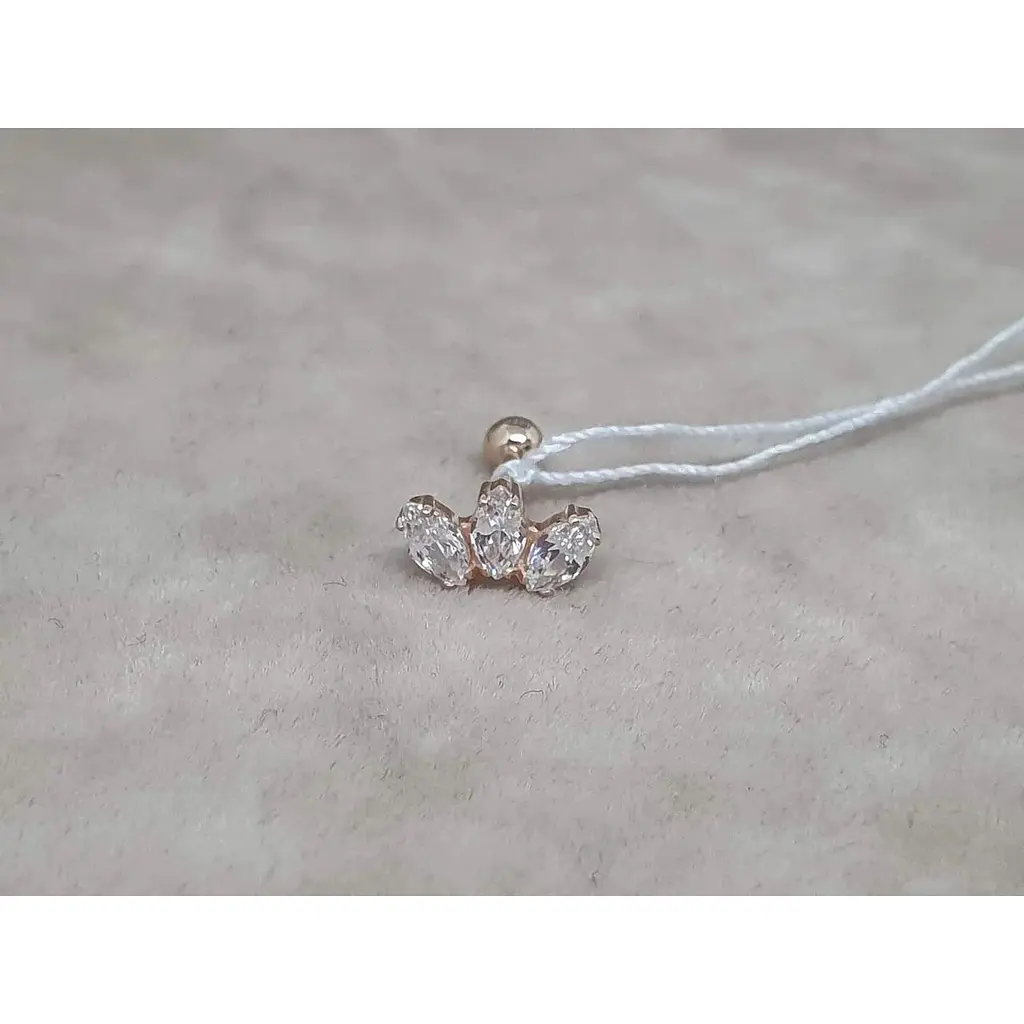 Золотая серьга для пирсинга хеликса Ирий с фианитами. З40034ШТ - фото 3