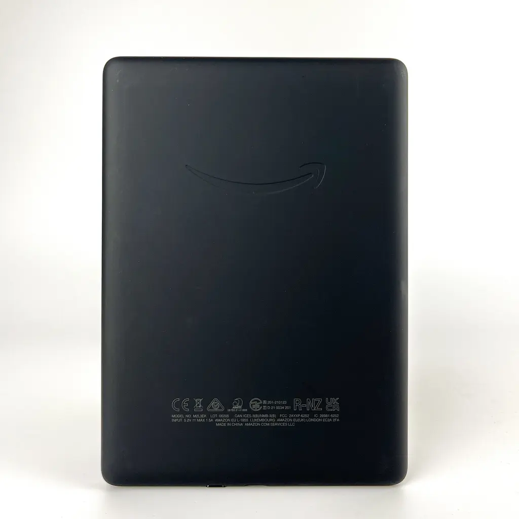 Електронна книга Amazon Kindle Paperwhite 11th Gen Black Refurbished, 8GB, дисплей 6.8 HD E Ink Carta, покриття антивідблиску, підсвічування, сенсорний екран, захист від вологи, Bluetooth/Wi-Fi, USB-C, 300 dpi, чорна - фото 5