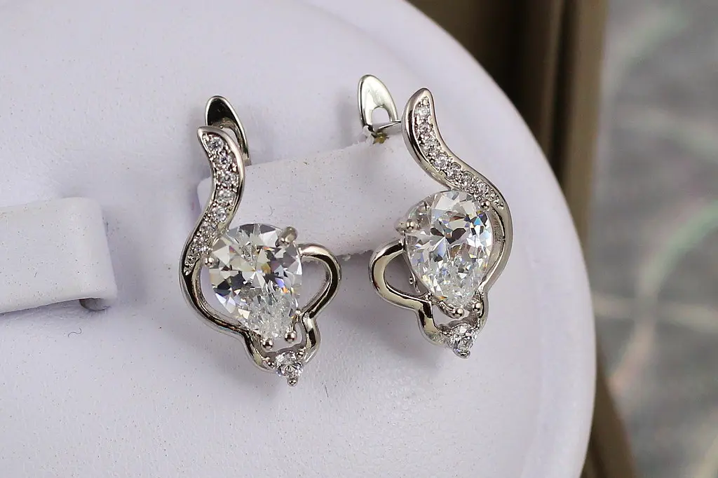 Сережки Xuping Jewelry звуки весни 1.9 см сріблясті - фото 2
