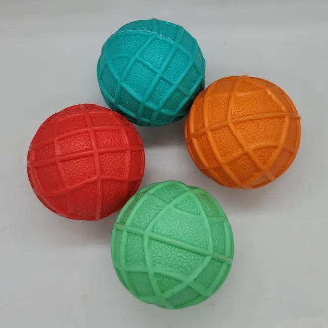 Тенісний м'яч для собак зі звуком Bonny TPR Pet Teething Dog Chew Toy, M Зелений - фото 2