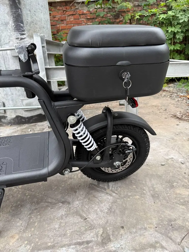 Электросамокат с сиденьем 14 дюймов GIANT ZEN U12 MAX (800W, 48V, 15Ah) с кофром-багажником Черный - фото 8